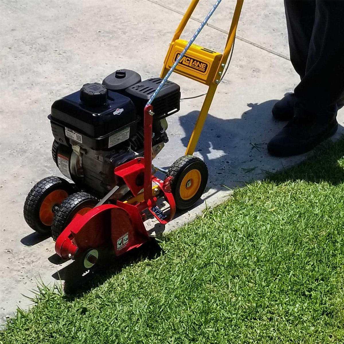 McLane Gas Powered Lawn Edger 9-Inch 5.50 Gross Torque - 101-5.5GT-7