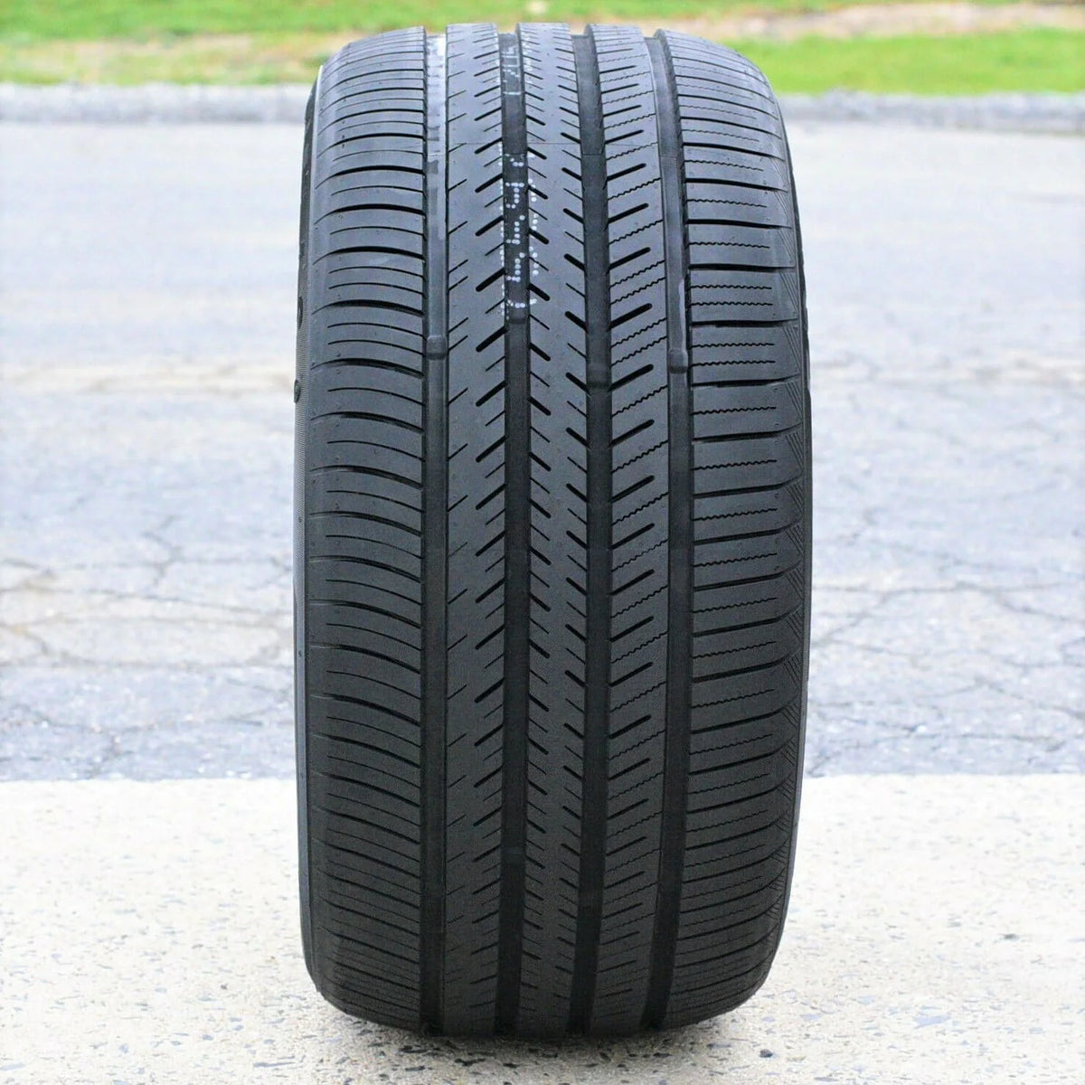 Atlas Tire Force UHP All-Season Tires, Set Of 4, 255/30R20 92W XL - Audi TTS Quattro Base 2016-23